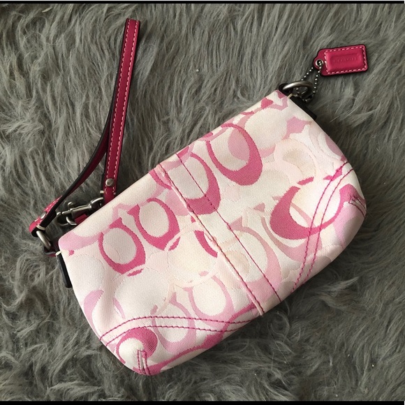 Coach Handbags - 🛍2/$35 Pre-loved Coach Signature C Pink Wristlet
